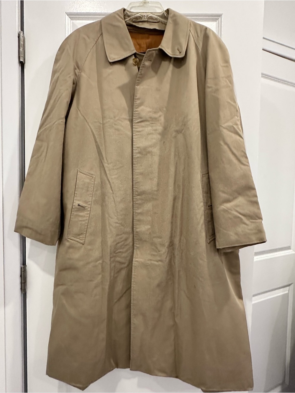 Burberry's Vintage Trench Coat Size 52 (Unisex)